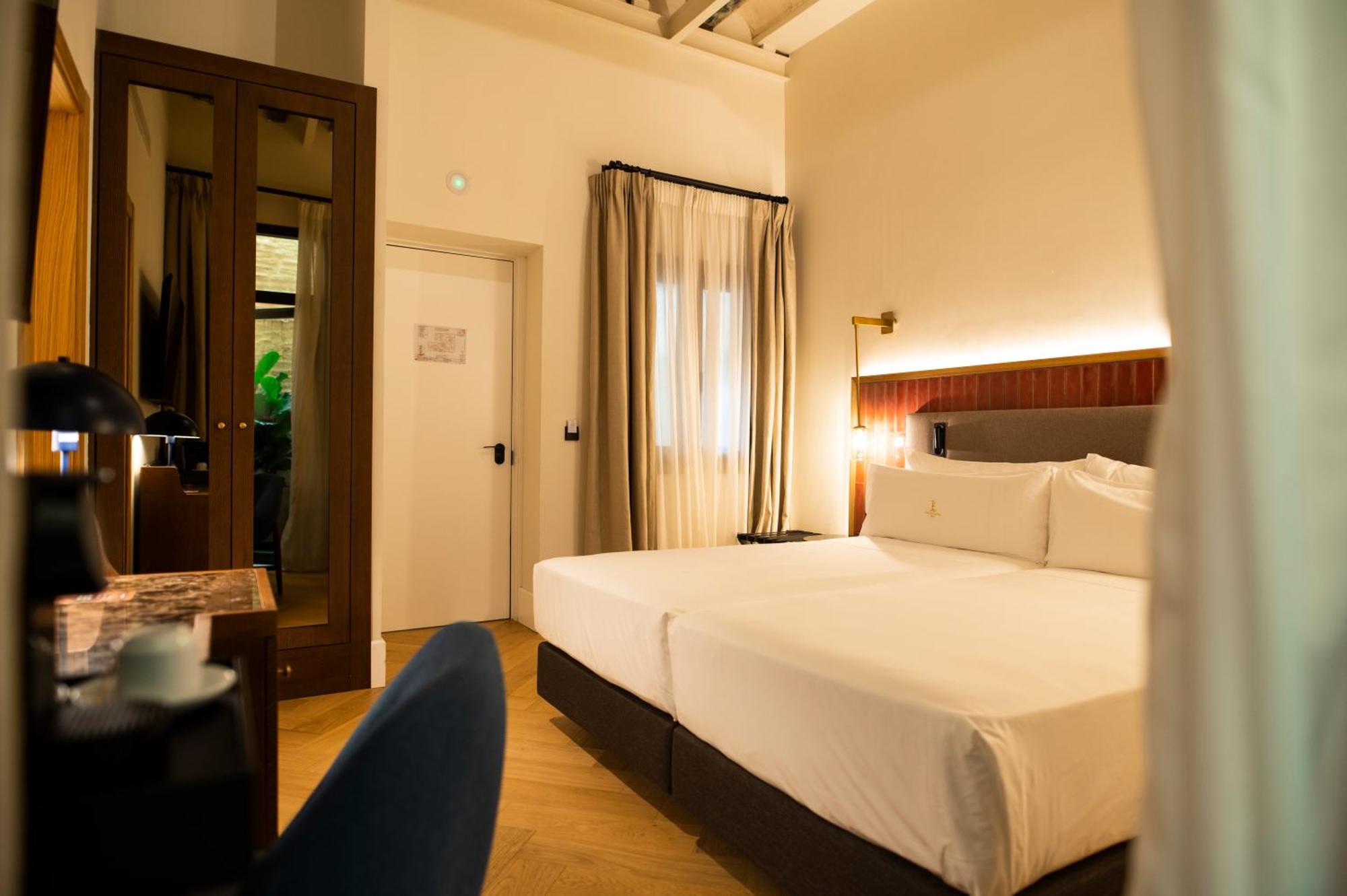 Legado Magdalena Hotel Seville Luaran gambar